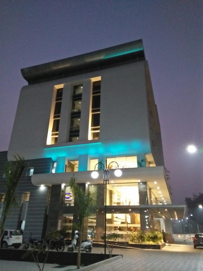 Hotel Saffron Crest Siliguri Extérieur photo